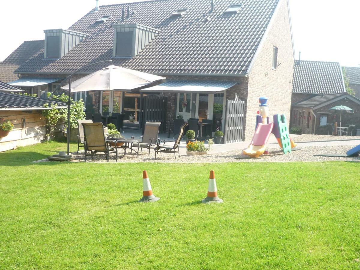 Hoeve Mingels Banholt Bagian luar foto