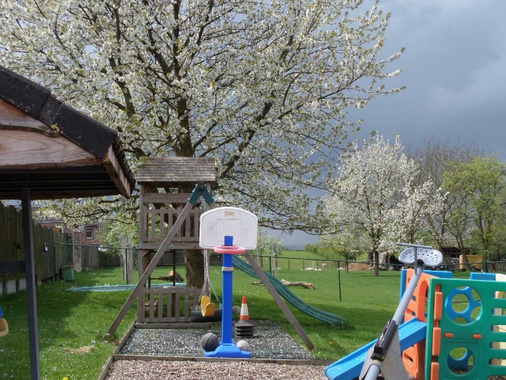 Hoeve Mingels Banholt Bagian luar foto